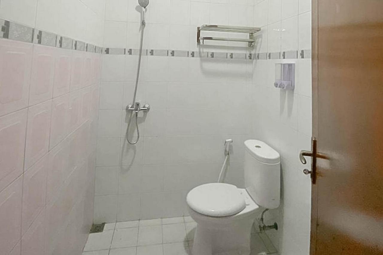 Mahkota Residence Mitra Reddoorz 加拉旺 外观 照片